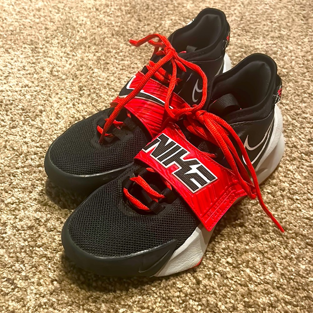 Boys 4y Nike shoes
